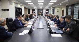 غرفة العمليات الحكومية تؤكد جاهزيتها وتدعو لتعزيز التعاون وتوفير الموارد لدعم قطاع غزة